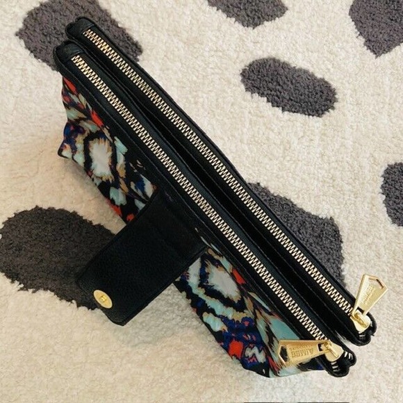 Aimee Kestenberg Malibu Print Colorful Leather Cosmetic Bag Toiletry Travel Case - Picture 9 of 12